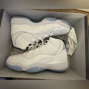 Authentic Jordan 11 Legend Blue 2024 White and Blue Basketball Shoes